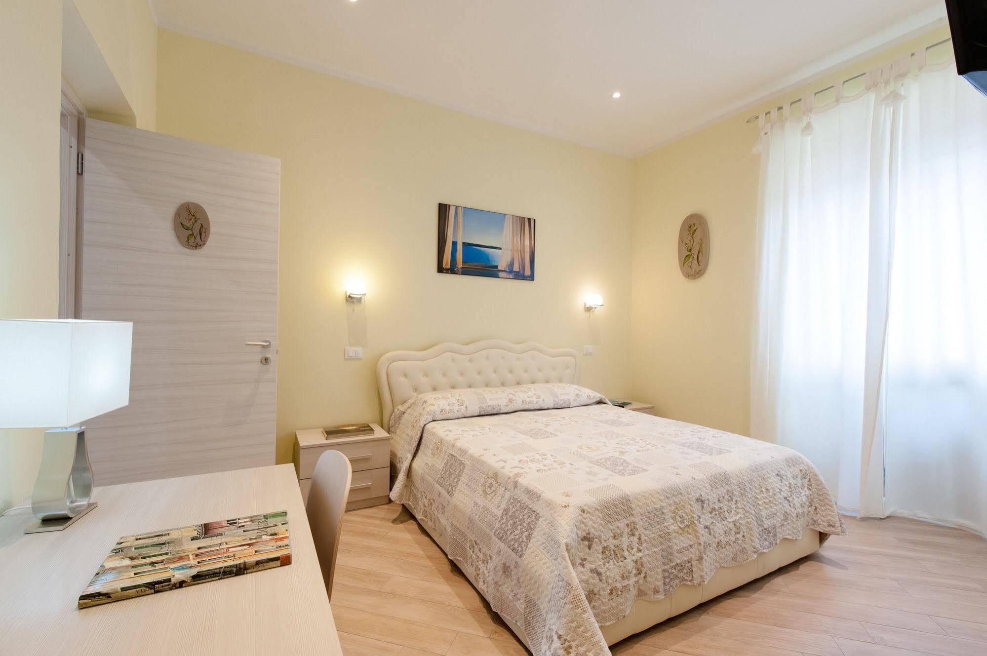 Guest House Le Tre Spezie 斯培西亚 外观 照片