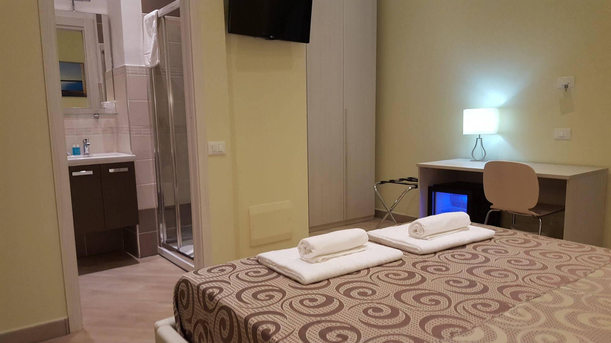 Guest House Le Tre Spezie 斯培西亚 外观 照片